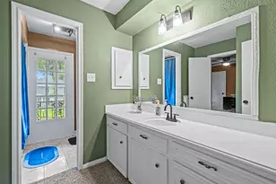 8131 Brinkworth Ln, Houston, TX 77070 - Photo 24