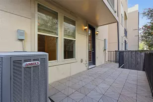 1348 W 25th St, Houston, TX 77008 - Photo 30