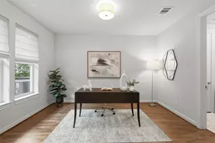 1348 W 25th St, Houston, TX 77008 - Photo 4