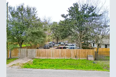 5206 Denmark Street, Houston, TX 77016 - Photo 2