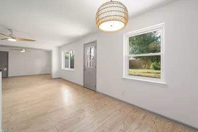 9403 Beverlyhill Street, Houston, TX 77063 - Photo 8