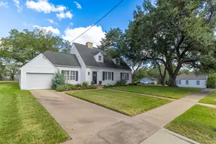 901 Anderson St, Schulenburg, TX 78956 - Photo 34