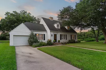 901 Anderson Street, Schulenburg, TX 78956 - Photo 2