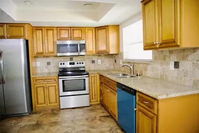 8523 Elmhaven Road, La Porte, TX 77571 - Photo 4