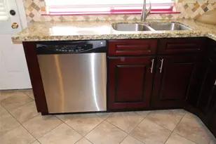 2754 Quarry Hill Rd, Sugar Land, TX 77478 - Photo 20