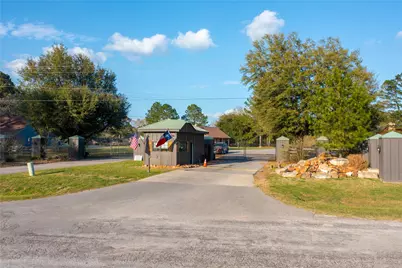 69 N Forest Drive, Huntsville, TX 77340 - Photo 10