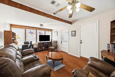 4629 Valerie, Bellaire, TX 77401 - Photo 2