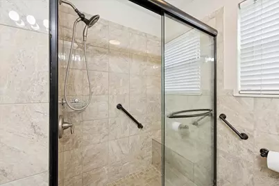 4629 Valerie, Bellaire, TX 77401 - Photo 28