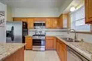16419 Dawncrest Way, Sugar Land, TX 77498 - Photo 14