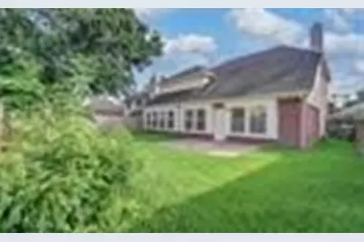 16419 Dawncrest Way, Sugar Land, TX 77498 - Photo 2