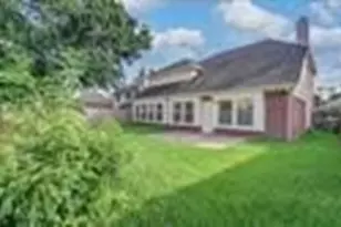 16419 Dawncrest Way, Sugar Land, TX 77498 - Photo 2