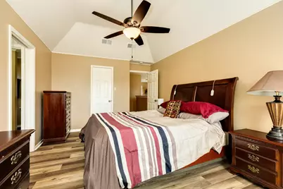 2205 Lady Leslie Lane, Pearland, TX 77581 - Photo 18