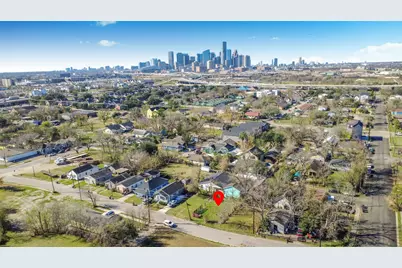 1407 Bringhurst Street, Houston, TX 77020 - Photo 18