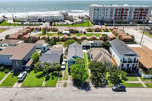 4213 Ave T 1/2, Galveston, TX 77550 - Photo 44