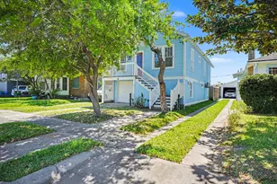 4213 Ave T 1/2, Galveston, TX 77550 - Photo 10