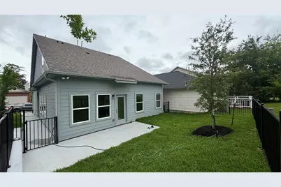 110 Cove Place Court, Conroe, TX 77356 - Photo 24
