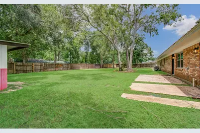 6930 Oak Bend Drive, Alvin, TX 77511 - Photo 32