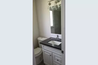 320 Bert Street, Angleton, TX 77515 - Photo 10