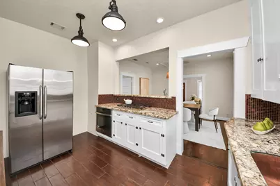 225 Lenox Street, Houston, TX 77011 - Photo 14