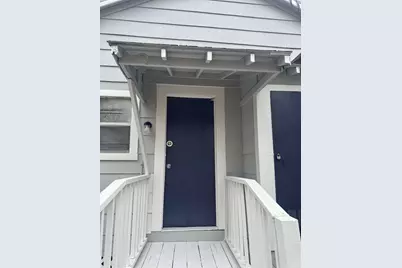 1004 Harlem Street, El Campo, TX 77437 - Photo 2