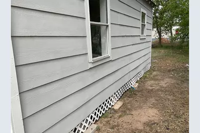 1004 Harlem Street, El Campo, TX 77437 - Photo 8