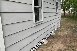 1004 Harlem St, El Campo, TX 77437 - Photo 8