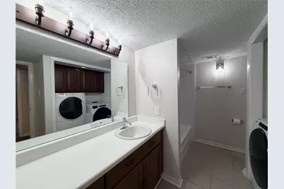 3045 Walnut Bend Lane #11, Houston, TX 77042 - Photo 20
