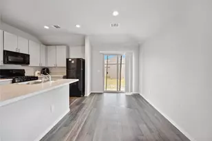 7907 Hollow Root Ln, Houston, TX 77016 - Photo 10
