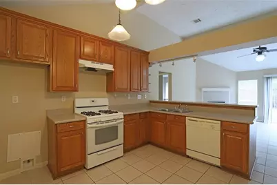 11011 Shadowfield Drive, Houston, TX 77064 - Photo 6