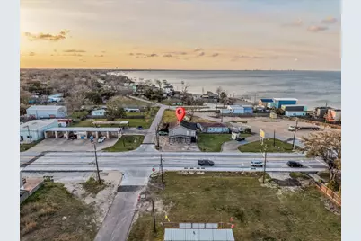 114 Grand Avenue, Bacliff, TX 77518 - Photo 2