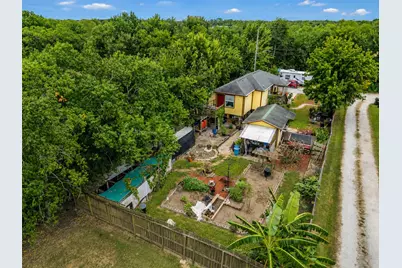 2616 Avenue H, Dickinson, TX 77539 - Photo 4