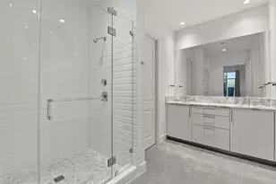 4521 San Felipe St, Houston, TX 77027 - Photo 24