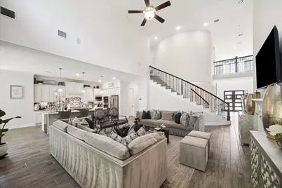 9411 Plaza Point Drive, Missouri City, TX 77459 - Photo 8