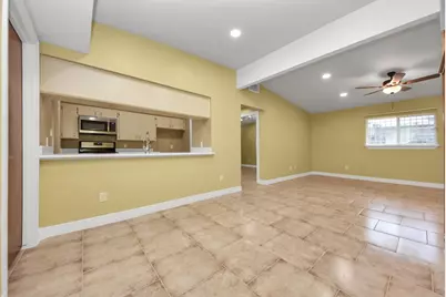 5326 Heatherbrook Drive, Houston, TX 77045 - Photo 12