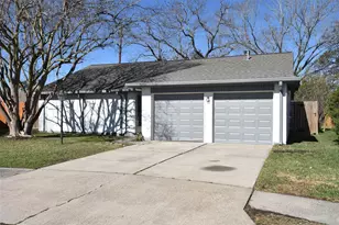 2711 Goldspring Ln, Spring, TX 77373 - Photo 2