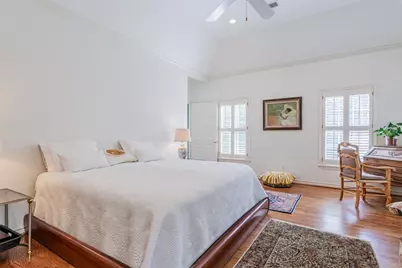5811 Tanglewood Park Street, Houston, TX 77057 - Photo 16