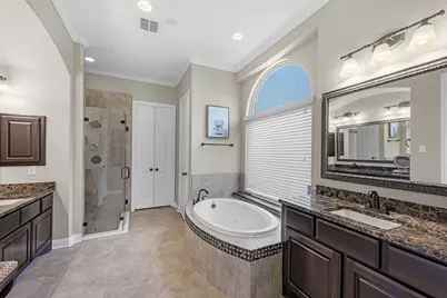 1016 Bolivar Point Lane, Friendswood, TX 77546 - Photo 16