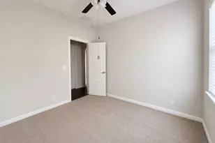 5811 Caper Shores Ln, Sugar Land, TX 77479 - Photo 6