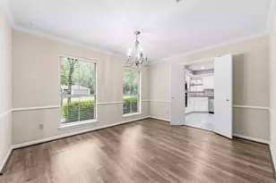38 Split Rock Rd, The Woodlands, TX 77381 - Photo 4
