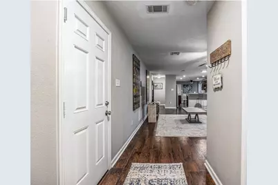 2111 W Gulf Street, Baytown, TX 77520 - Photo 4