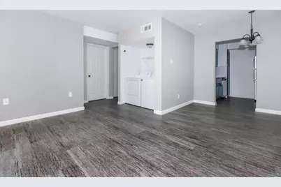 4400 Memorial Drive #17-2114, Houston, TX 77007 - Photo 2