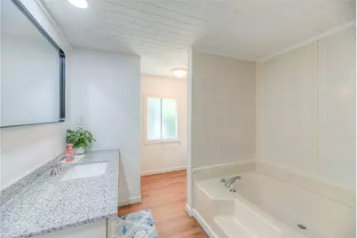 203 S Canyon Drive, Onalaska, TX 77360 - Photo 16