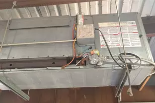 610 New York St, Navasota, TX 77868 - Photo 18