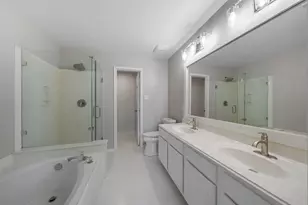 131 N Villa Oaks Dr, The Woodlands, TX 77382 - Photo 16