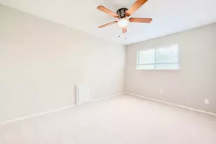 8206 Windell Ln, Houston, TX 77040 - Photo 6