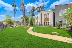564 Janisch Rd, Houston, TX 77018 - Photo 4