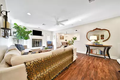 6238 Braesheather Circle, Houston, TX 77096 - Photo 20