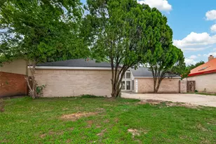 6026 Downwood Forest Dr, Houston, TX 77088 - Photo 2