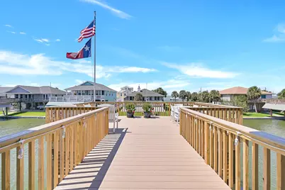 21732 Deaf P Smith Drive, Galveston, TX 77554 - Photo 24