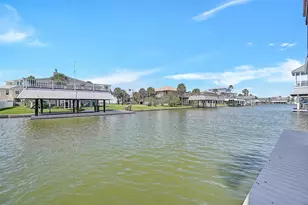 21732 Deaf P Smith Dr, Galveston, TX 77554 - Photo 34